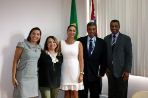 Rita, em audiência com o secretário Pollara, prefeito Levi e representantes da Saúde de Porto Feliz